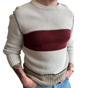 Zara Cream and Red Crewneck Sweater with Ribbed Texture